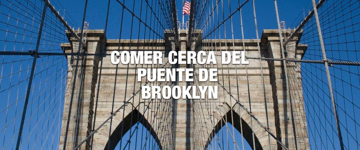 Comer Cerca Del Puente De Brooklyn